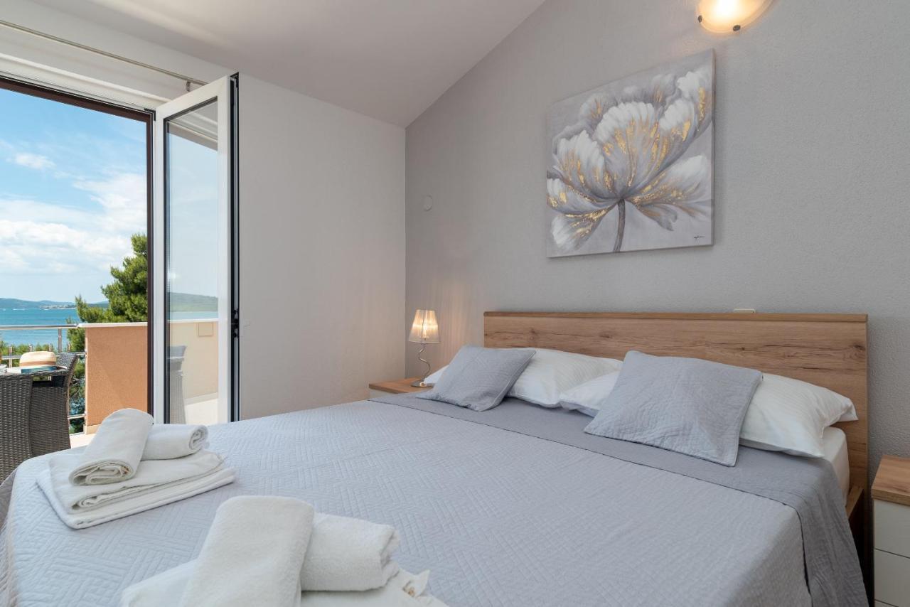 Apartments Villa Magdalena โตรกีร์ ภายนอก รูปภาพ