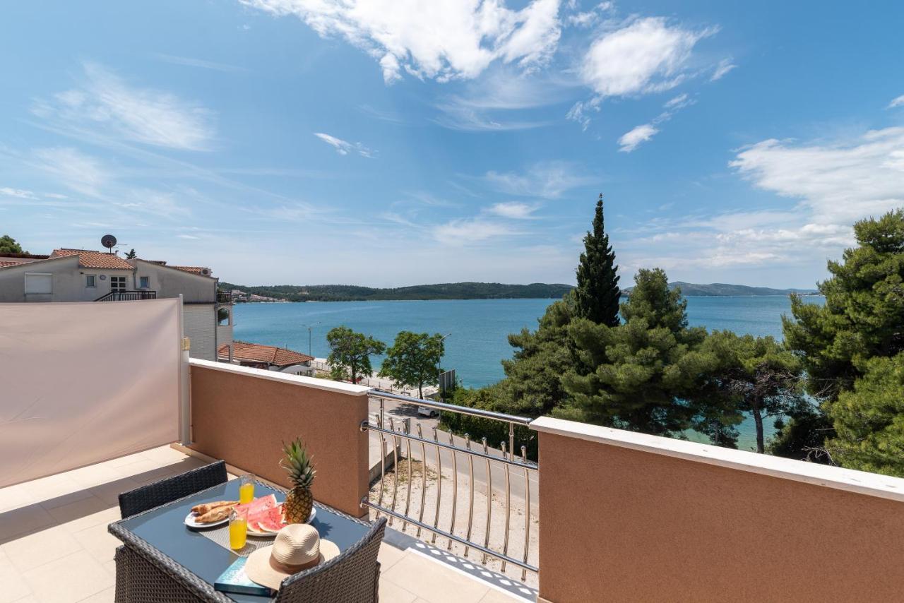 Apartments Villa Magdalena โตรกีร์ ภายนอก รูปภาพ